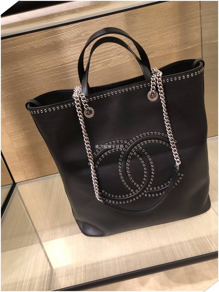 CHANEL シャネル マトラッセ ブラック キャビアスキン チェーンショルダーバッグ レディース ブラック金具 - 画像 7