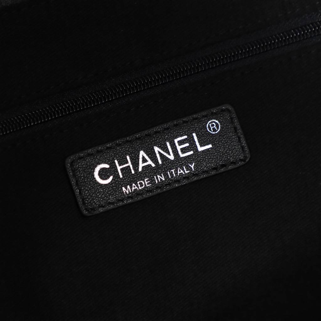 CHANEL シャネル マトラッセ ブラック キャビアスキン チェーンショルダーバッグ レディース ブラック金具 - 画像 11