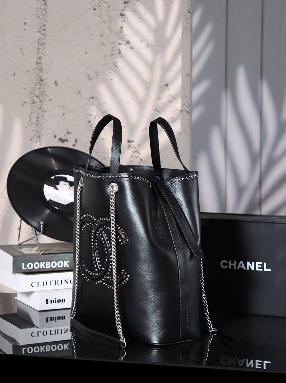 CHANEL シャネル マトラッセ ブラック キャビアスキン チェーンショルダーバッグ レディース ブラック金具 - 画像 18