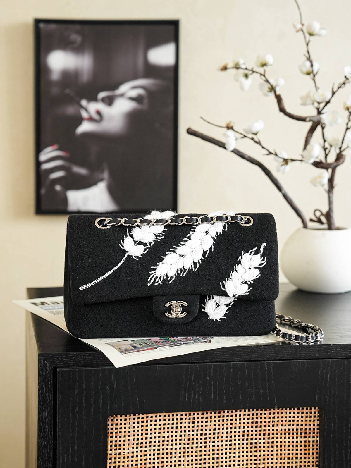 シャネル CHANEL マトラッセ キャビアスキン フラップバッグ ブラック シルバー金具 ターンロック レディース