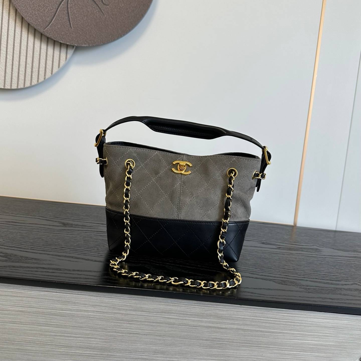 シャネル CHANEL マトラッセ ラムスキン チェーンショルダーバッグ ブラック ゴールド金具 レディース - 画像 10