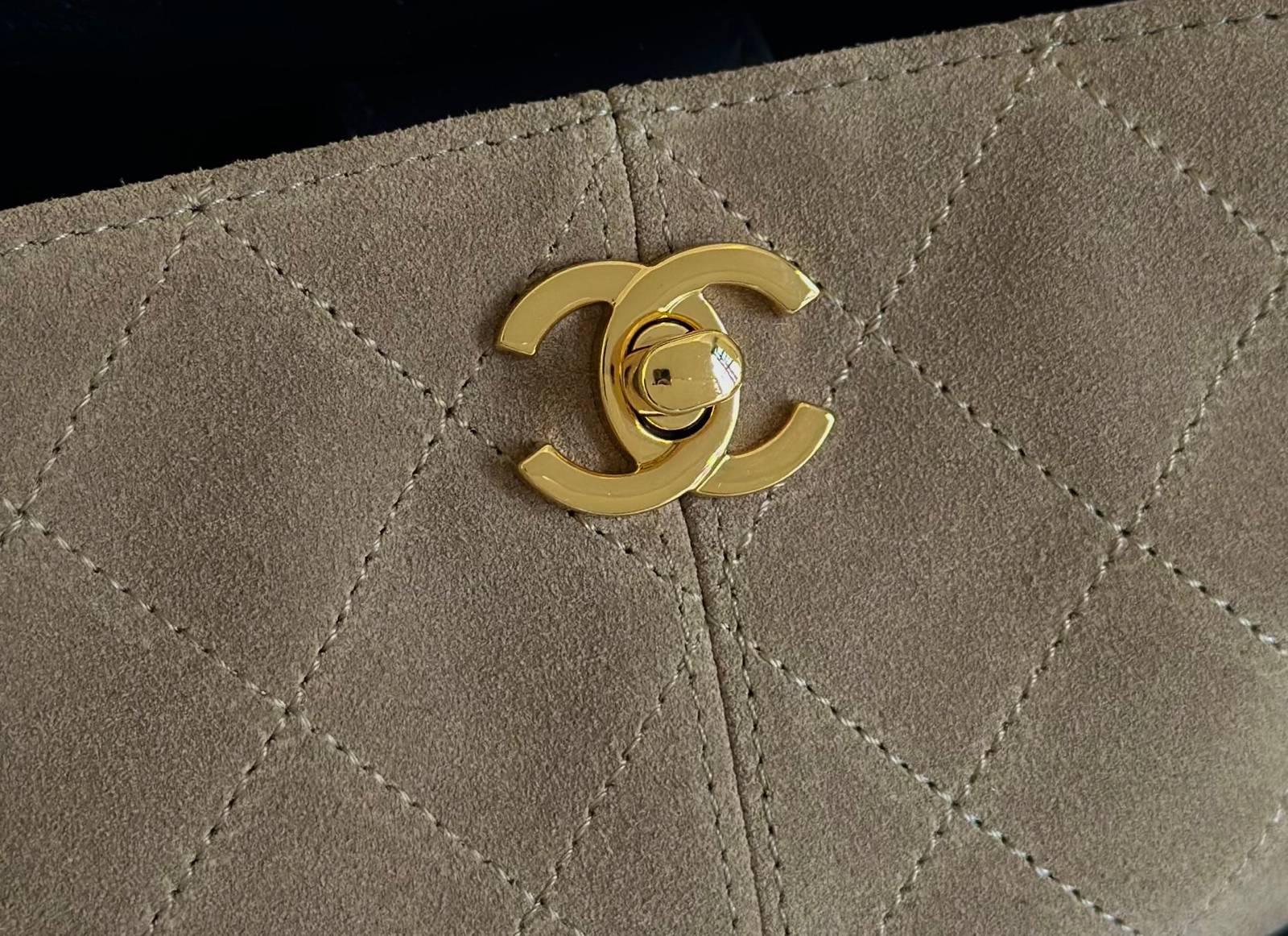 シャネル CHANEL マトラッセ ラムスキン チェーンショルダーバッグ ブラック ゴールド金具 レディース - 画像 14