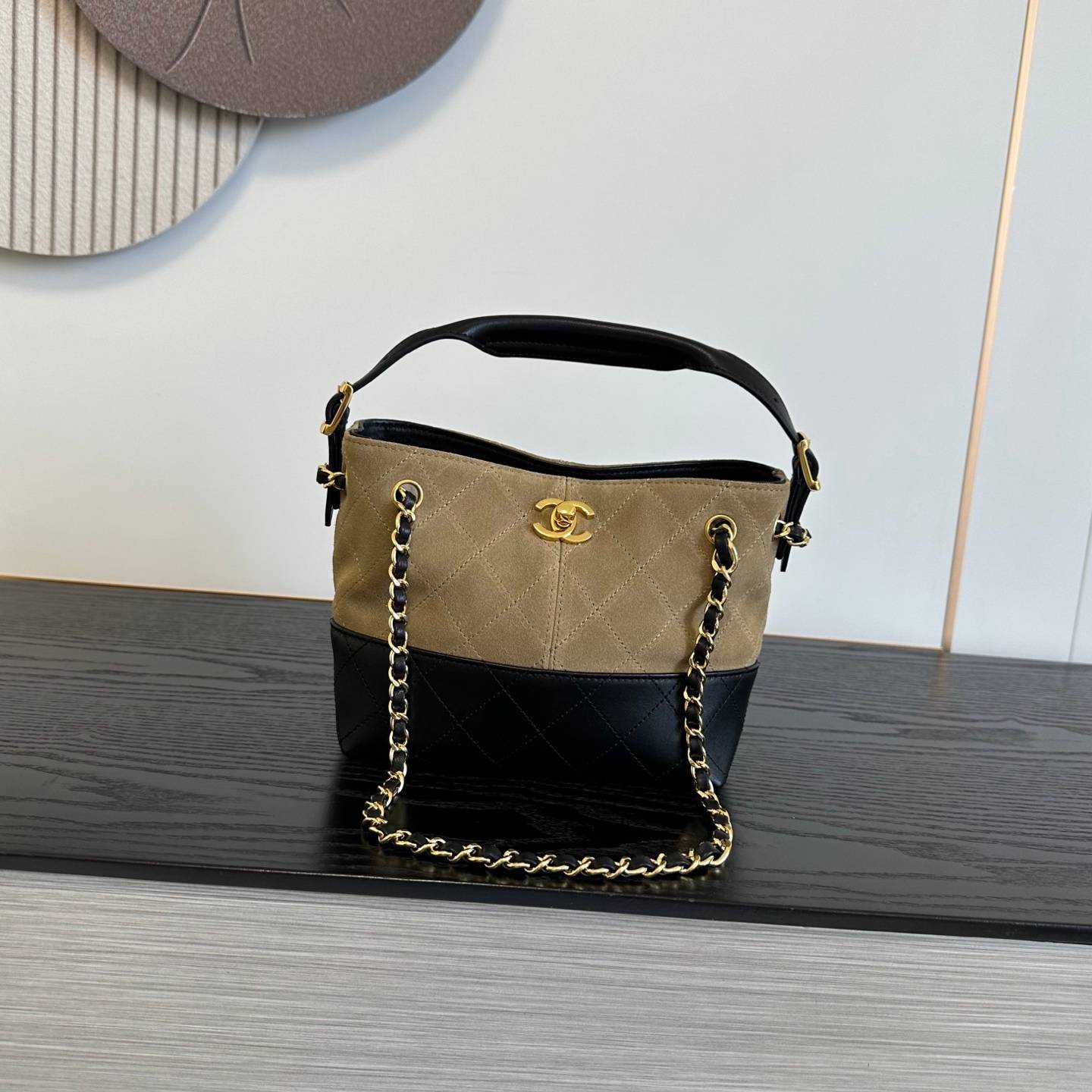 シャネル CHANEL マトラッセ ラムスキン チェーンショルダーバッグ ブラック ゴールド金具 レディース - 画像 19
