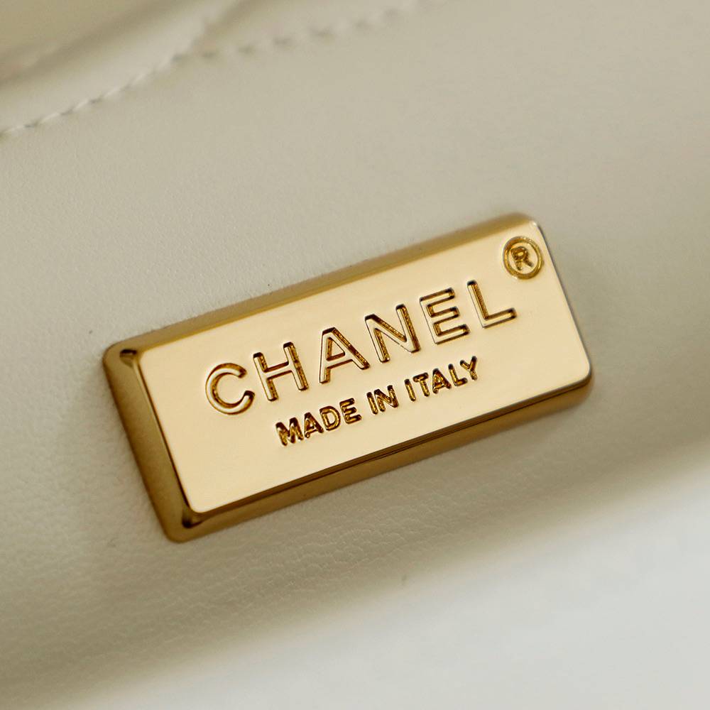 シャネル CHANEL 26a フラップバッグ マトラッセ ラムスキン ホワイト ゴールド金具 レザー編み込みチェーン - 画像 12