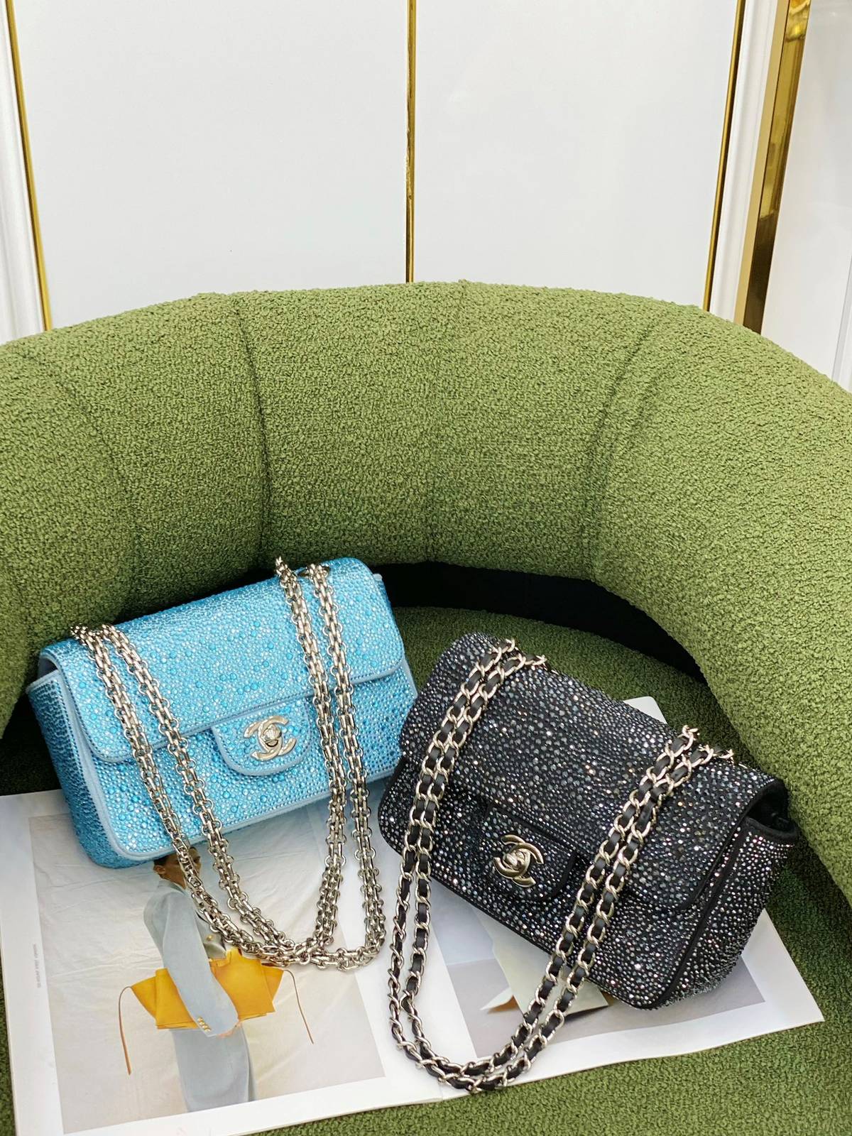 シャネル CHANEL マトラッセ ラムスキン チェーンショルダーバッグ ゴールド金具 ミニサイズ レディース