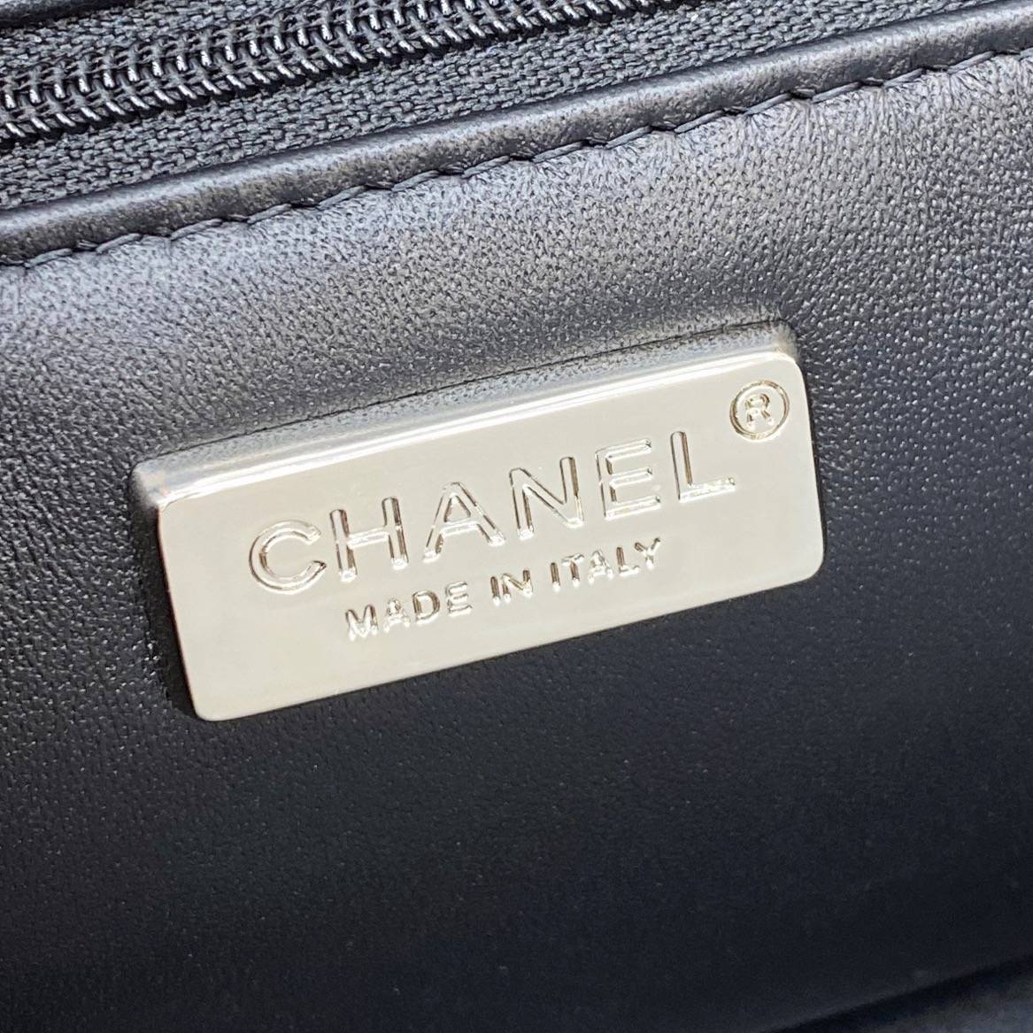 シャネル CHANEL マトラッセ ラムスキン チェーンショルダーバッグ ゴールド金具 ミニサイズ レディース - 画像 13