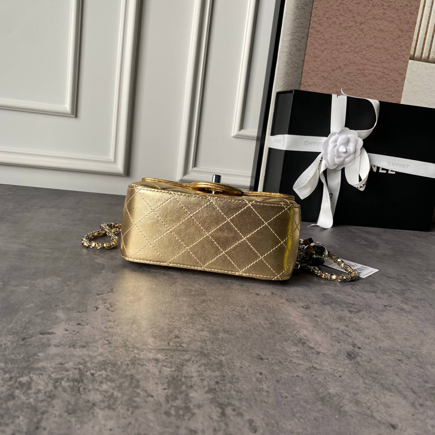 シャネル CHANEL マトラッセ ミニフラップバッグ キャビアスキン ゴールド金具 レザー編み込みチェーン ブラック - 画像 13