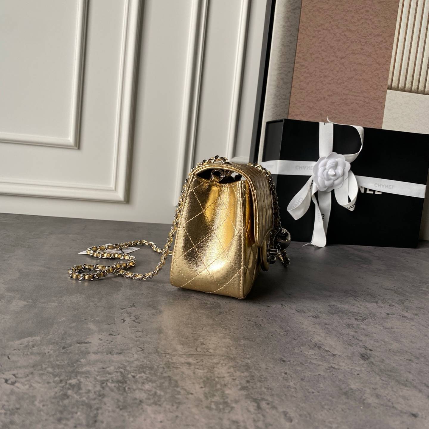 シャネル CHANEL マトラッセ ミニフラップバッグ キャビアスキン ゴールド金具 レザー編み込みチェーン ブラック - 画像 14