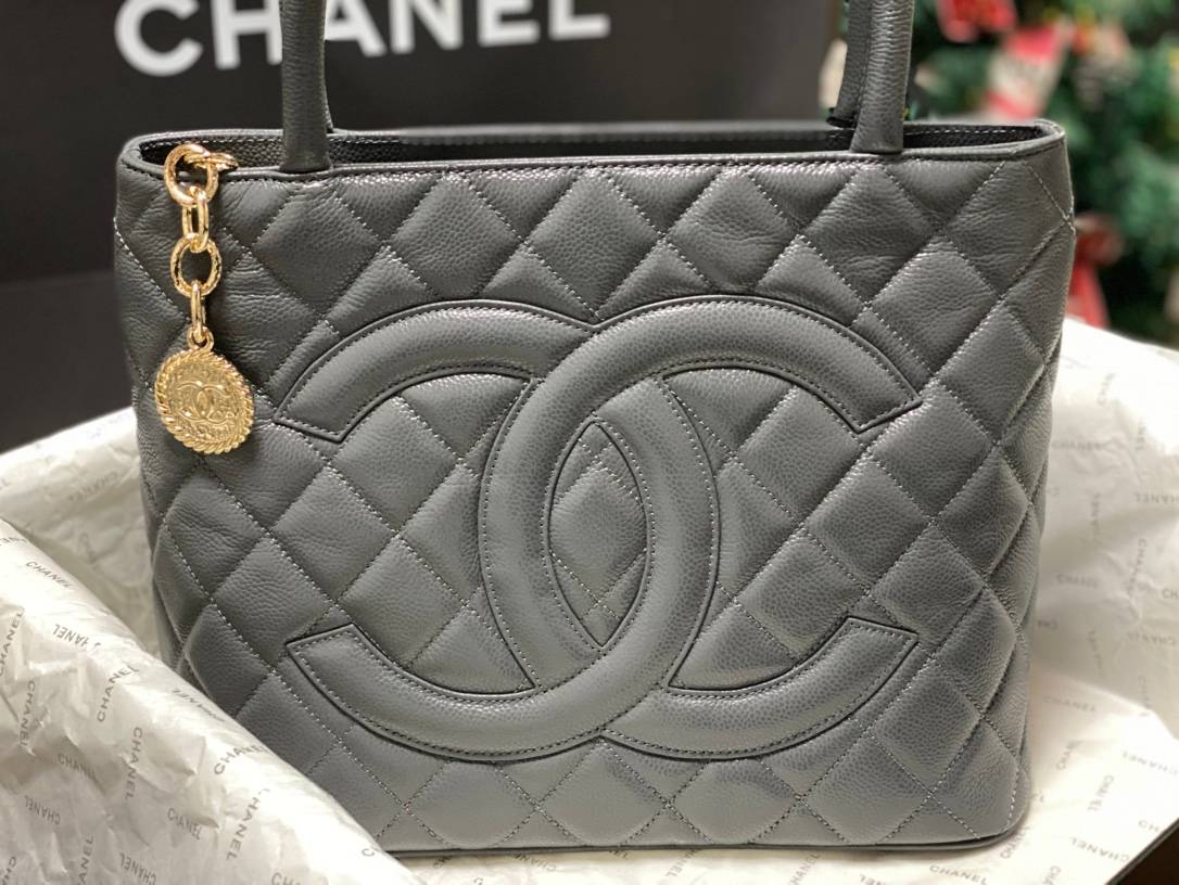 CHANEL シャネル マトラッセ チェーンショルダーバッグ キャビアスキン ゴールド金具 ブラック レディース - 画像 9