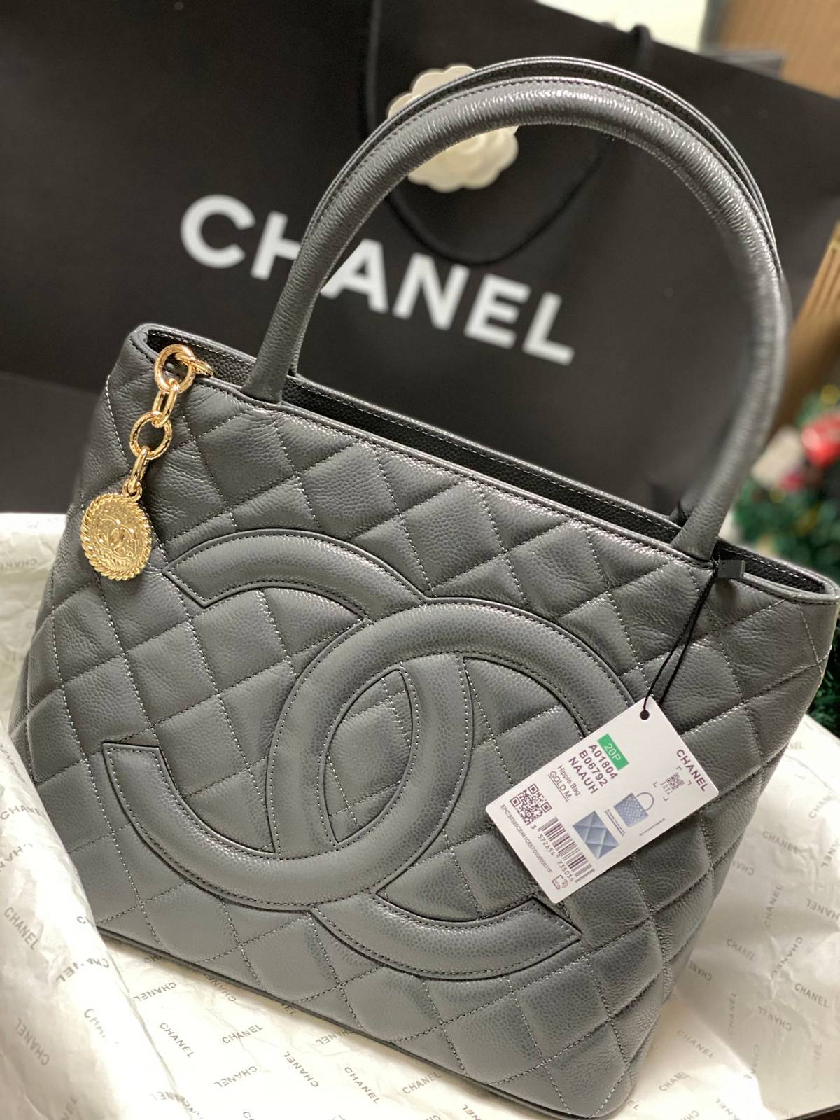 CHANEL シャネル マトラッセ チェーンショルダーバッグ キャビアスキン ゴールド金具 ブラック レディース - 画像 10