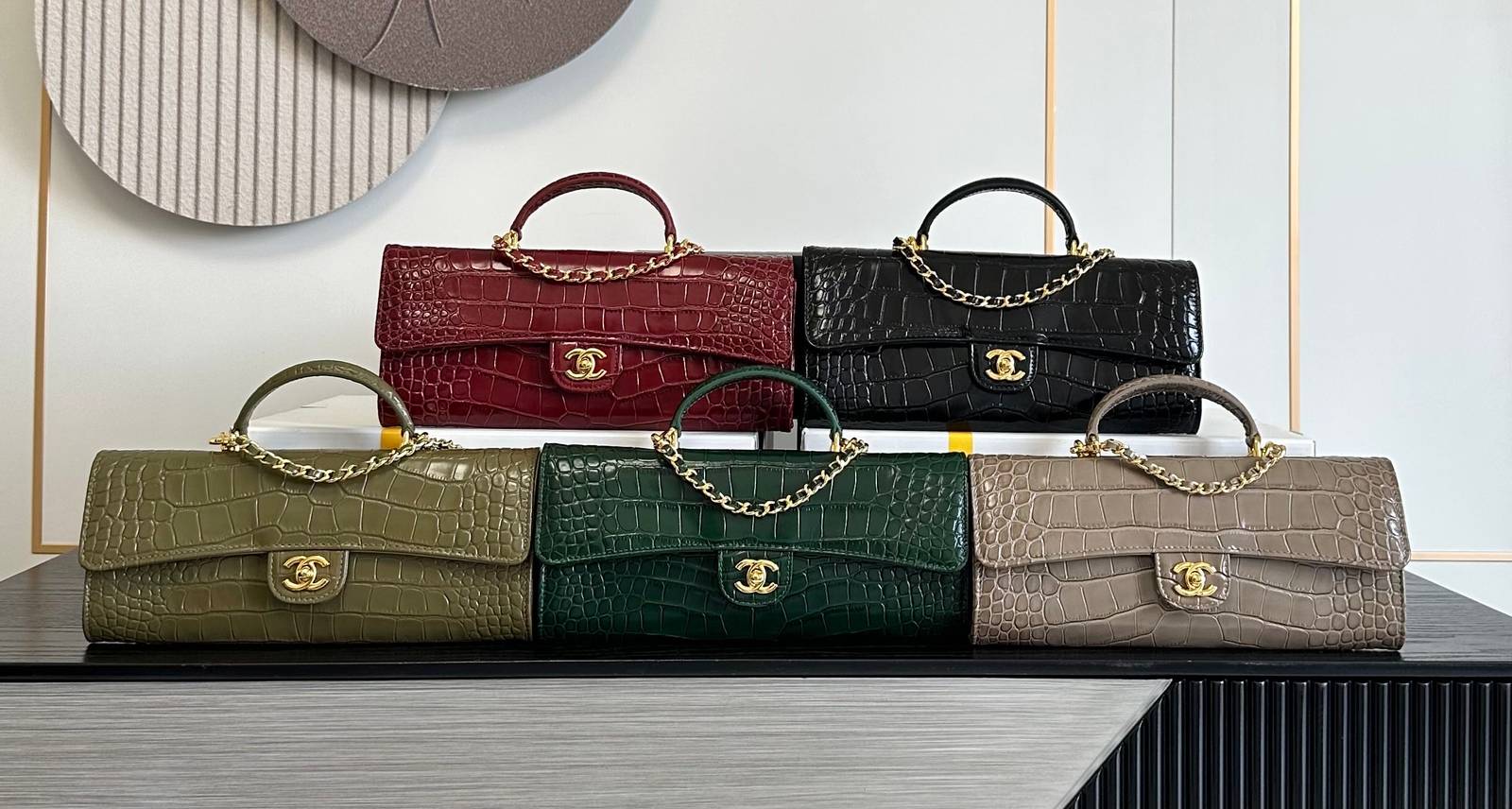 シャネル CHANEL マトラッセ キャビアスキン チェーンショルダーバッグ ブラック ゴールド金具 レディース