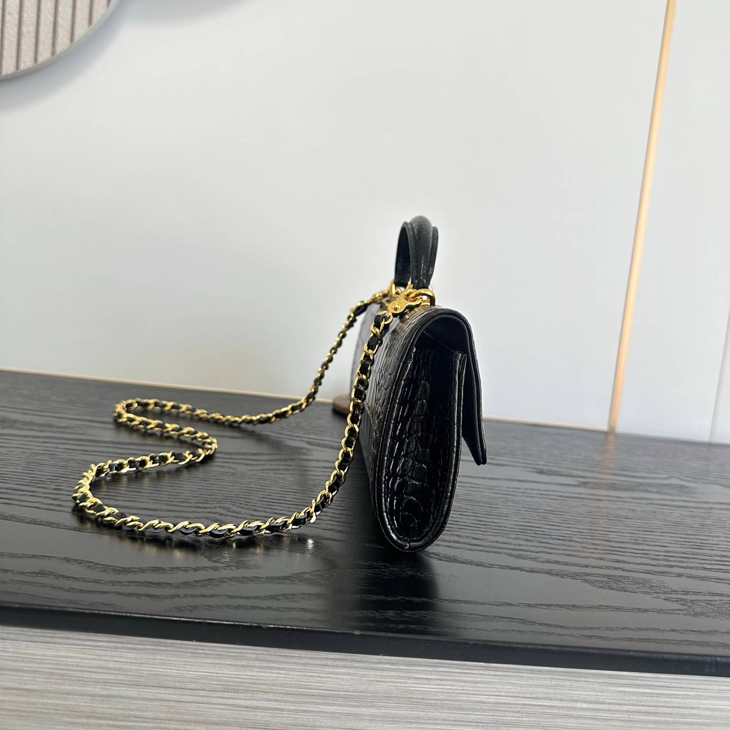 シャネル CHANEL マトラッセ キャビアスキン チェーンショルダーバッグ ブラック ゴールド金具 レディース - 画像 9