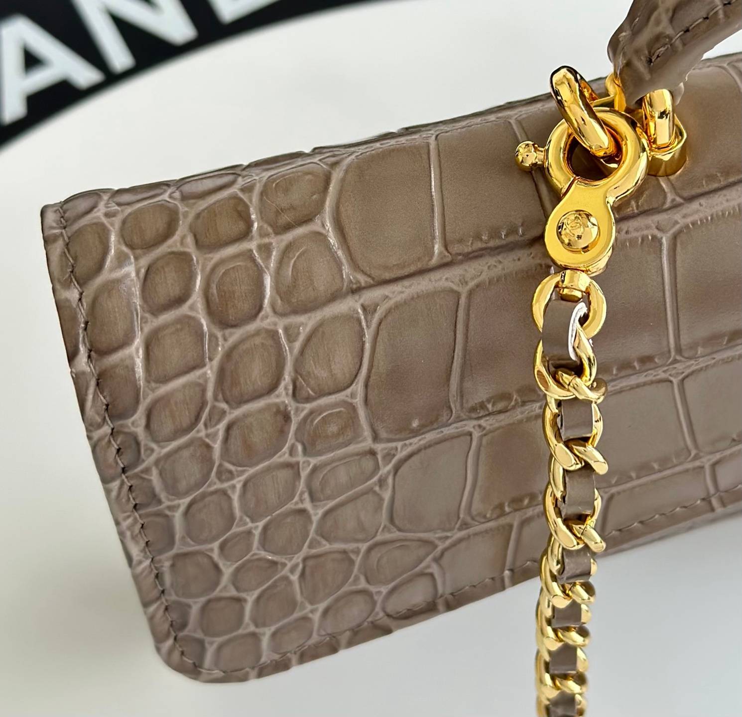 シャネル CHANEL マトラッセ キャビアスキン チェーンショルダーバッグ ブラック ゴールド金具 レディース - 画像 13