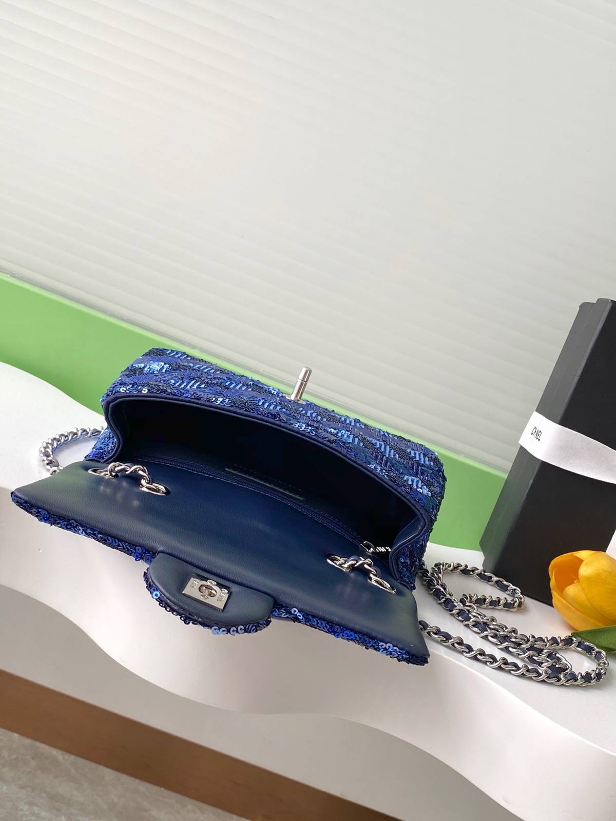 シャネル CHANEL マトラッセ フラップバッグ チェーンショルダー ボルドー裏地 ゴールド金具 ピンク レディース - 画像 3