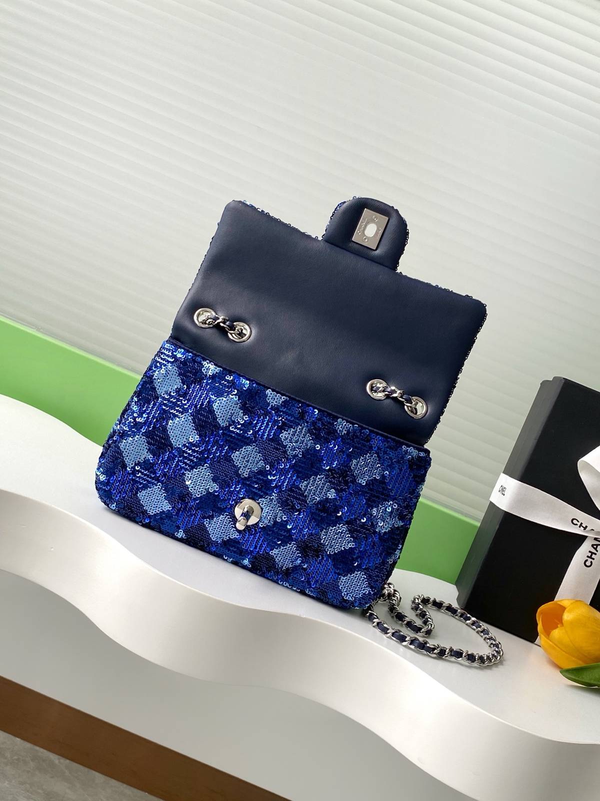 シャネル CHANEL マトラッセ フラップバッグ チェーンショルダー ボルドー裏地 ゴールド金具 ピンク レディース - 画像 5