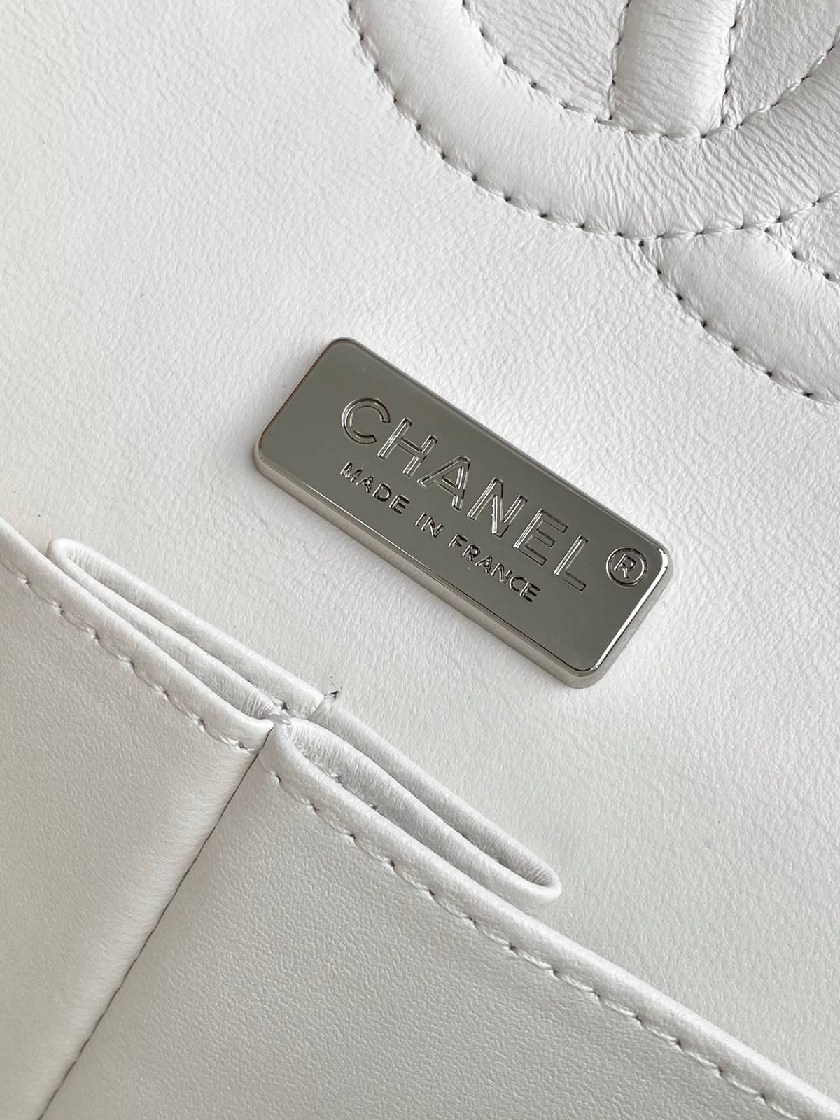 シャネル CHANEL AS1112 マトラッセ ラムスキン チェーンショルダーバッグ ゴールド金具 ワンポイント バイ - 画像 11