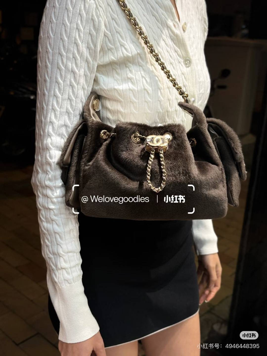シャネル CHANEL マトラッセ ラムスキン チェーンショルダーバッグ レディース ゴールド金具 ブラック ベージュ - 画像 2