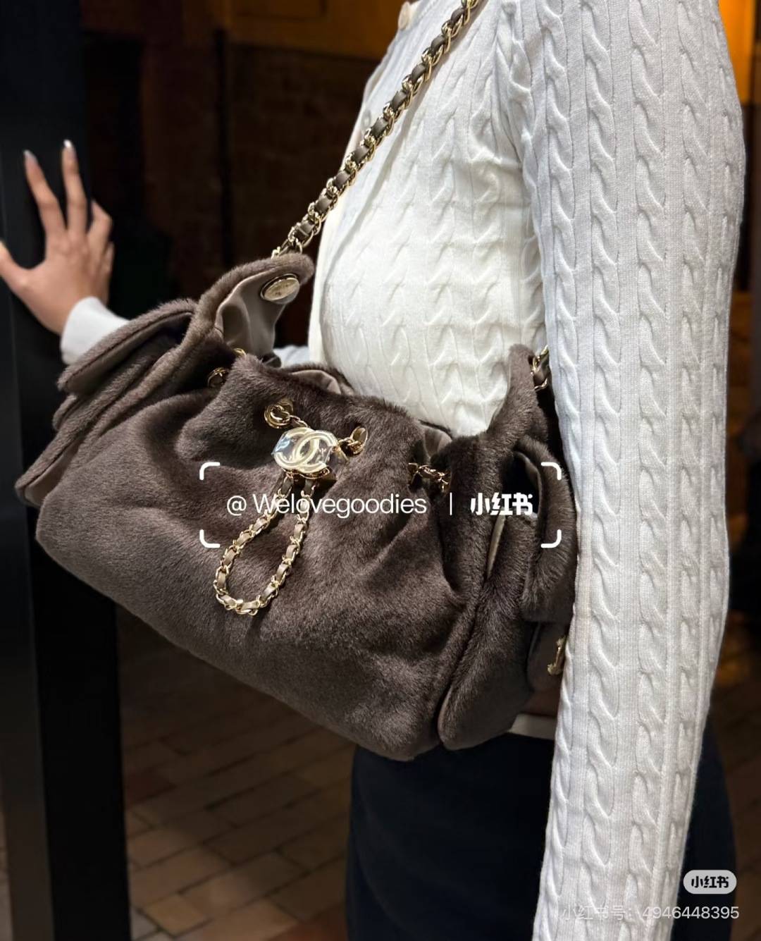 シャネル CHANEL マトラッセ ラムスキン チェーンショルダーバッグ レディース ゴールド金具 ブラック ベージュ - 画像 4