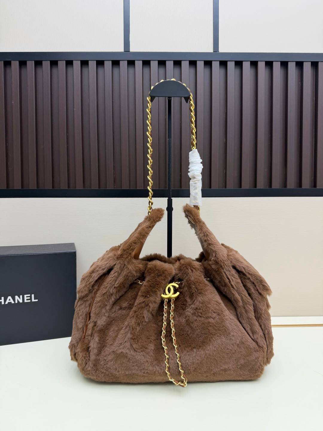 シャネル CHANEL マトラッセ ラムスキン チェーンショルダーバッグ レディース ゴールド金具 ブラック ベージュ - 画像 17