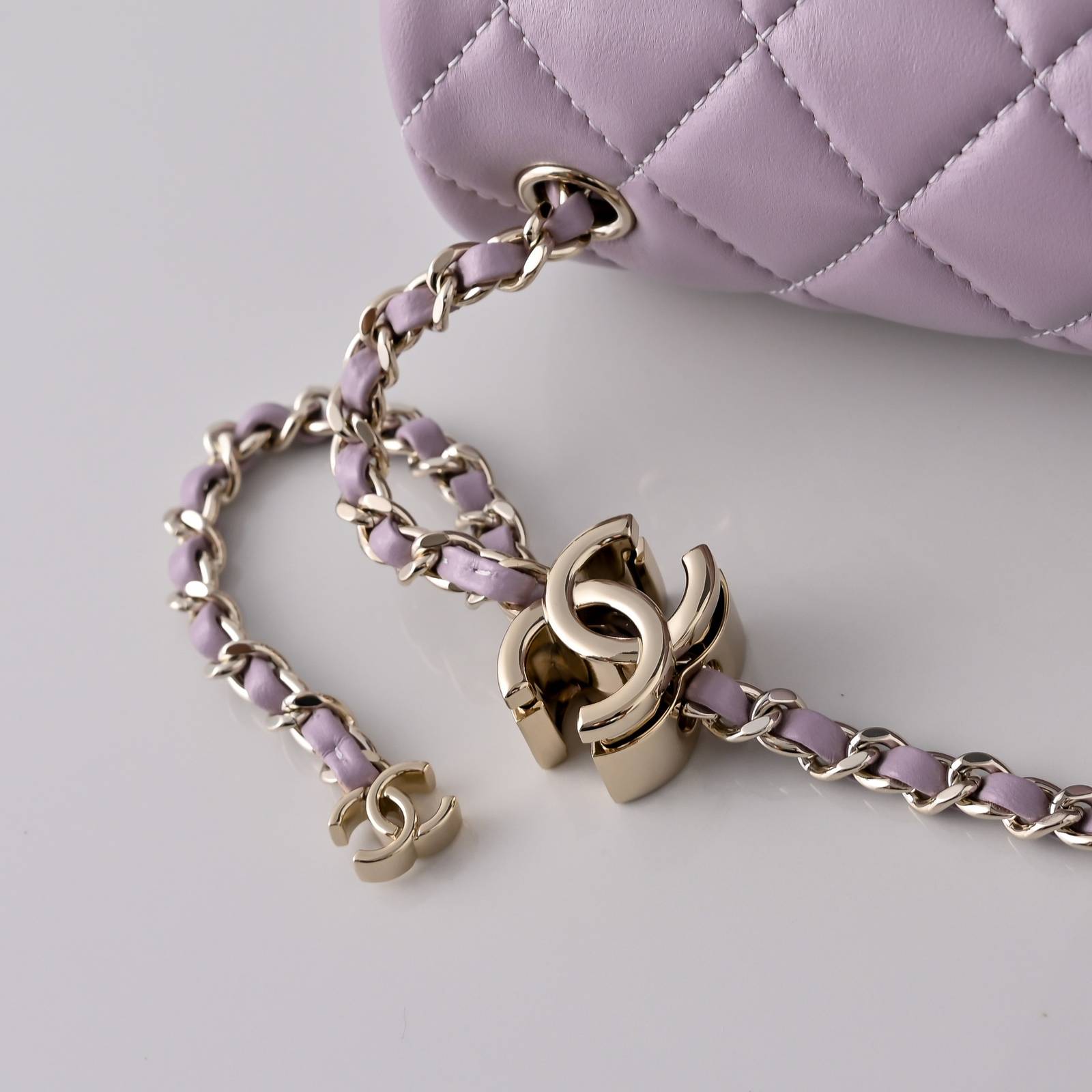 シャネル CHANEL マトラッセ ラムスキン チェーンショルダーバッグ フラップバッグ ゴールド金具 ターンロック レ - 画像 5