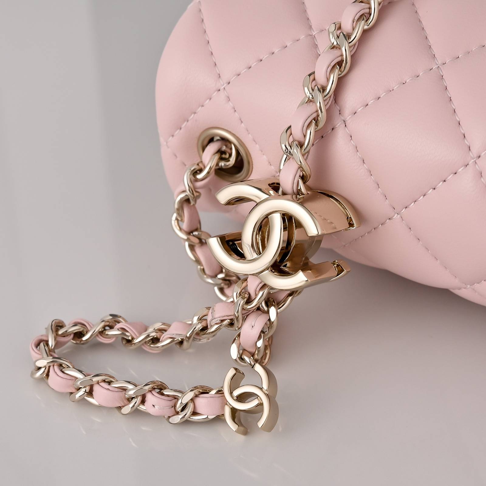 シャネル CHANEL マトラッセ ラムスキン チェーンショルダーバッグ フラップバッグ ゴールド金具 ターンロック レ - 画像 5