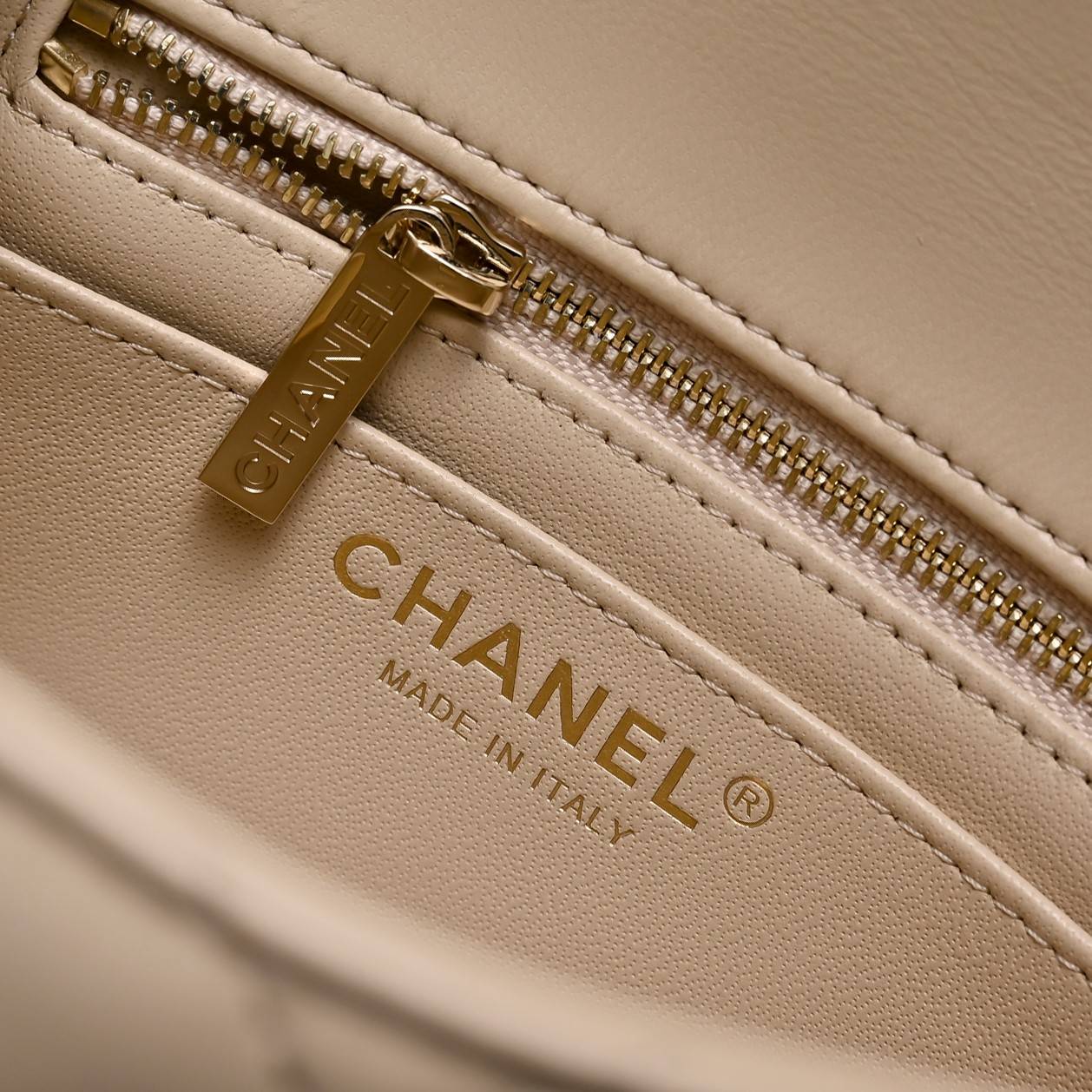 シャネル CHANEL マトラッセ ラムスキン チェーンショルダーバッグ フラップバッグ ゴールド金具 ターンロック レ - 画像 12