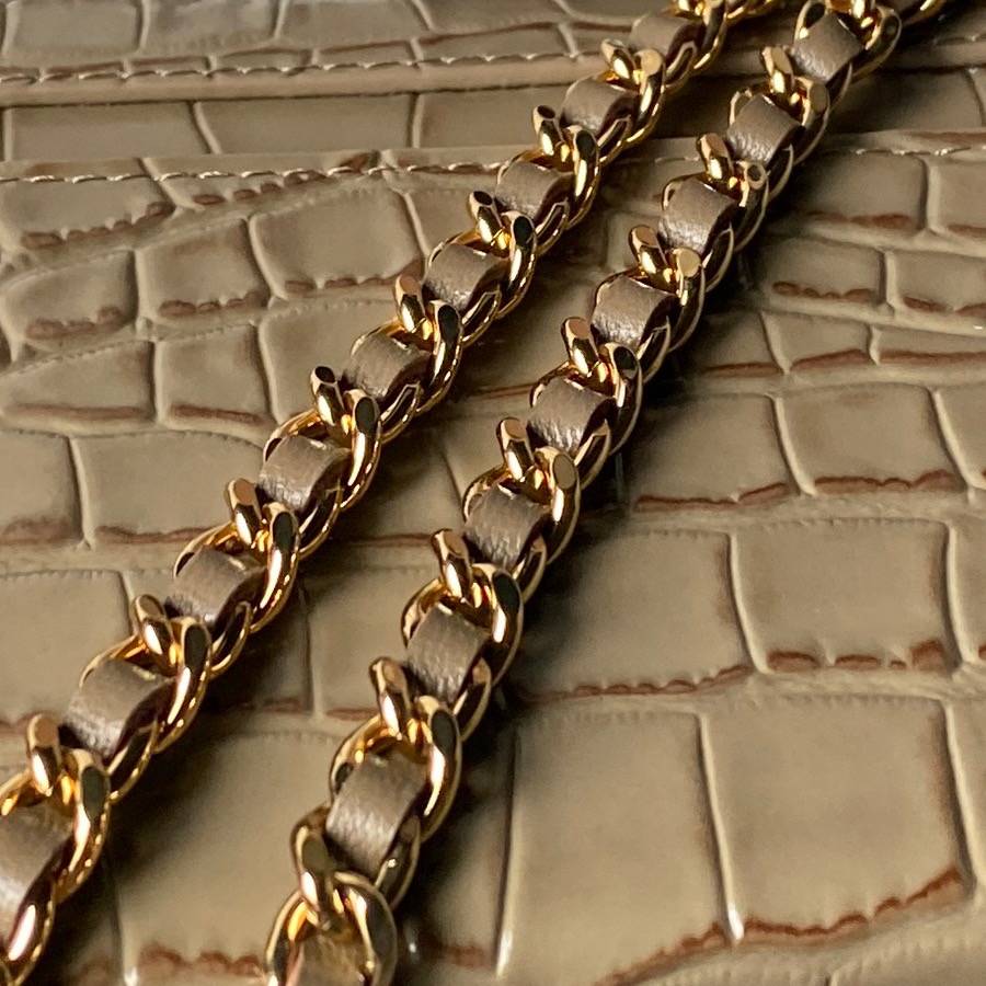 シャネル CHANEL マトラッセ バニティバッグ キャビアスキン ゴールド金具 レザー編み込みチェーン ファスナー開閉 - 画像 4