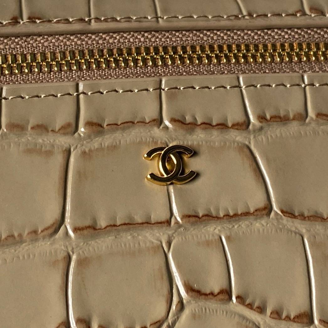 シャネル CHANEL マトラッセ バニティバッグ キャビアスキン ゴールド金具 レザー編み込みチェーン ファスナー開閉 - 画像 8