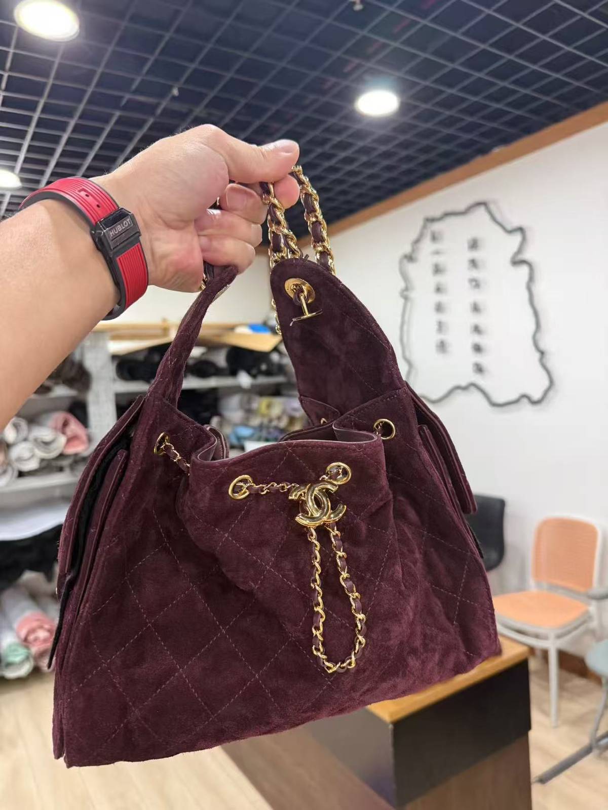 シャネル 5631 小号 マトラッセ ラムスキン チェーンショルダーバッグ ボルドー ゴールド金具 レディース - 画像 8