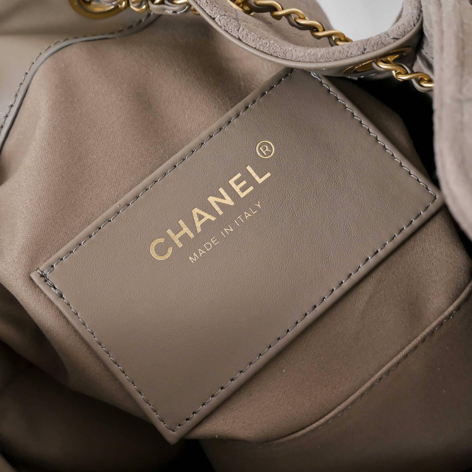 シャネル CHANEL マトラッセ キャビアスキン チェーンショルダーバッグ ゴールド金具 ブラック レディース - 画像 3