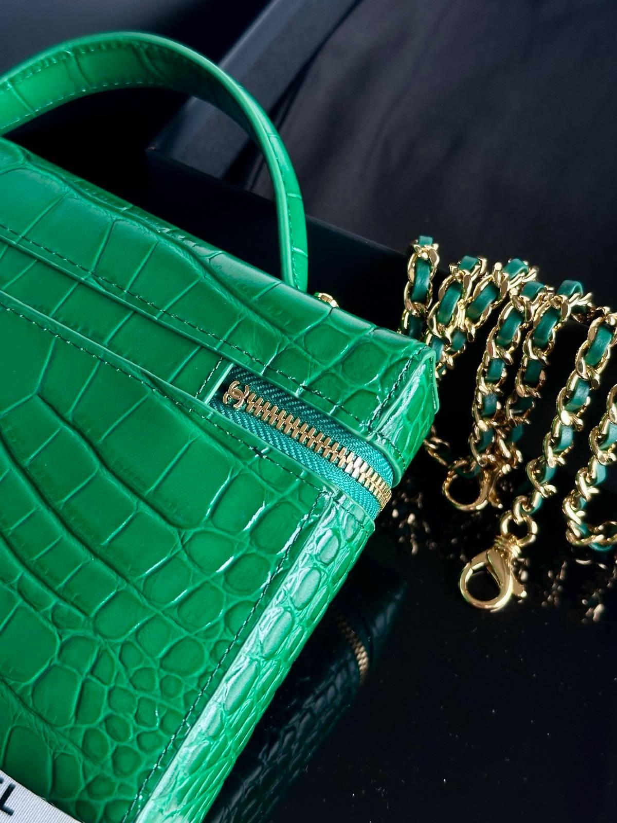 CHANEL シャネル 5195 マトラッセ キャビアスキン チェーンショルダーバッグ ブラック 金具 レディース - 画像 15