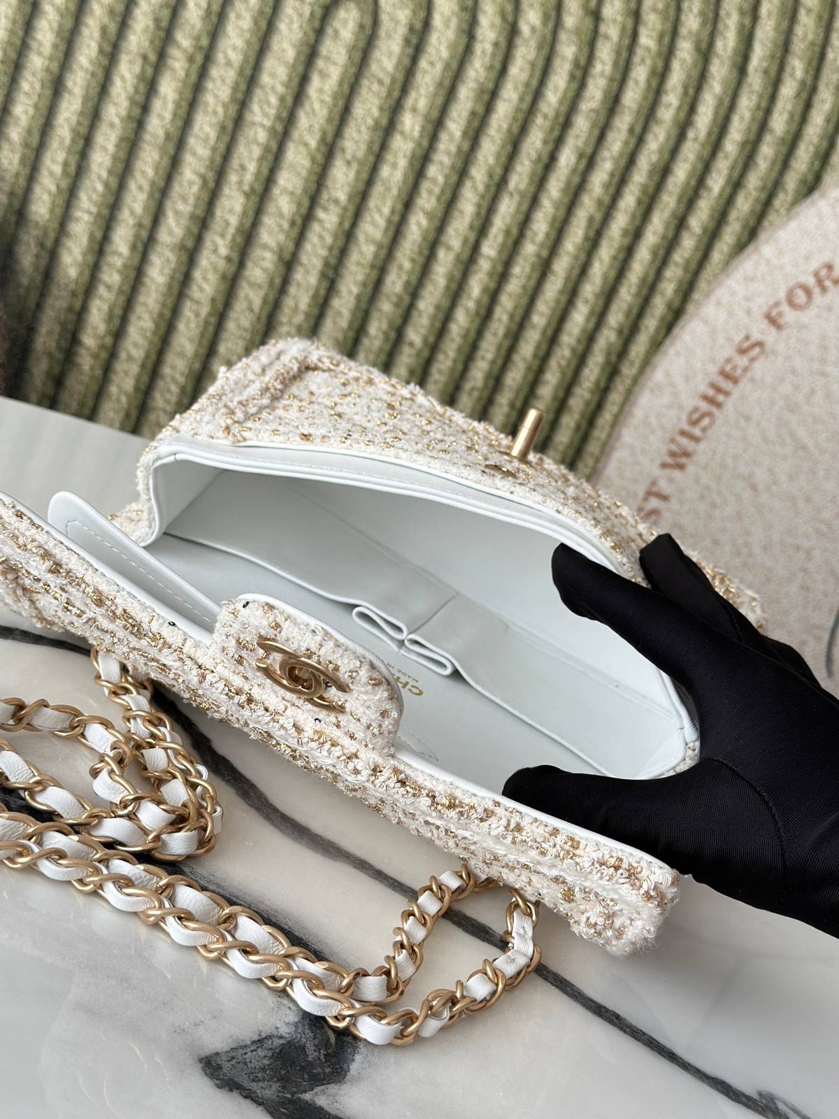 シャネル CHANEL マトラッセ チェーンショルダーバッグ キャビアスキン ゴールド金具 レディース ホワイト - 画像 12