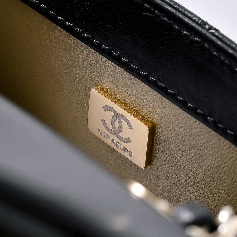 シャネル CHANEL マトラッセ ラムスキン チェーンショルダーバッグ ゴールド金具 レディース - 画像 2