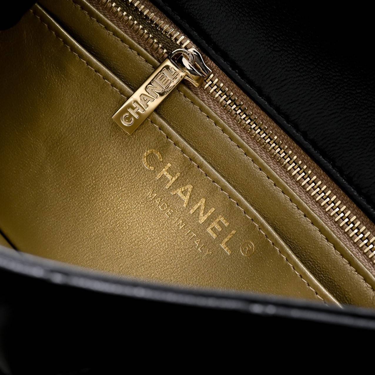 シャネル CHANEL マトラッセ ラムスキン チェーンショルダーバッグ ゴールド金具 レディース - 画像 3