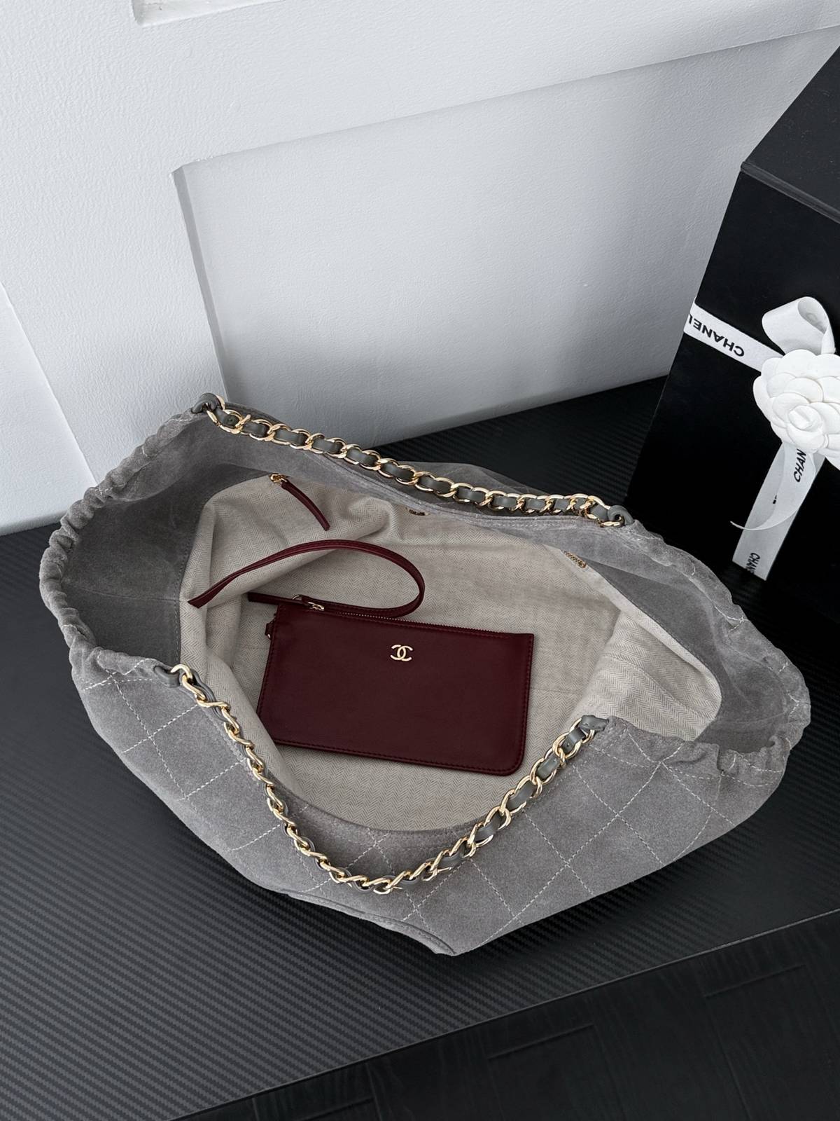 シャネル CHANEL マトラッセ ラムスキン トートバッグ ゴールド金具 レディース ブラック - 画像 16