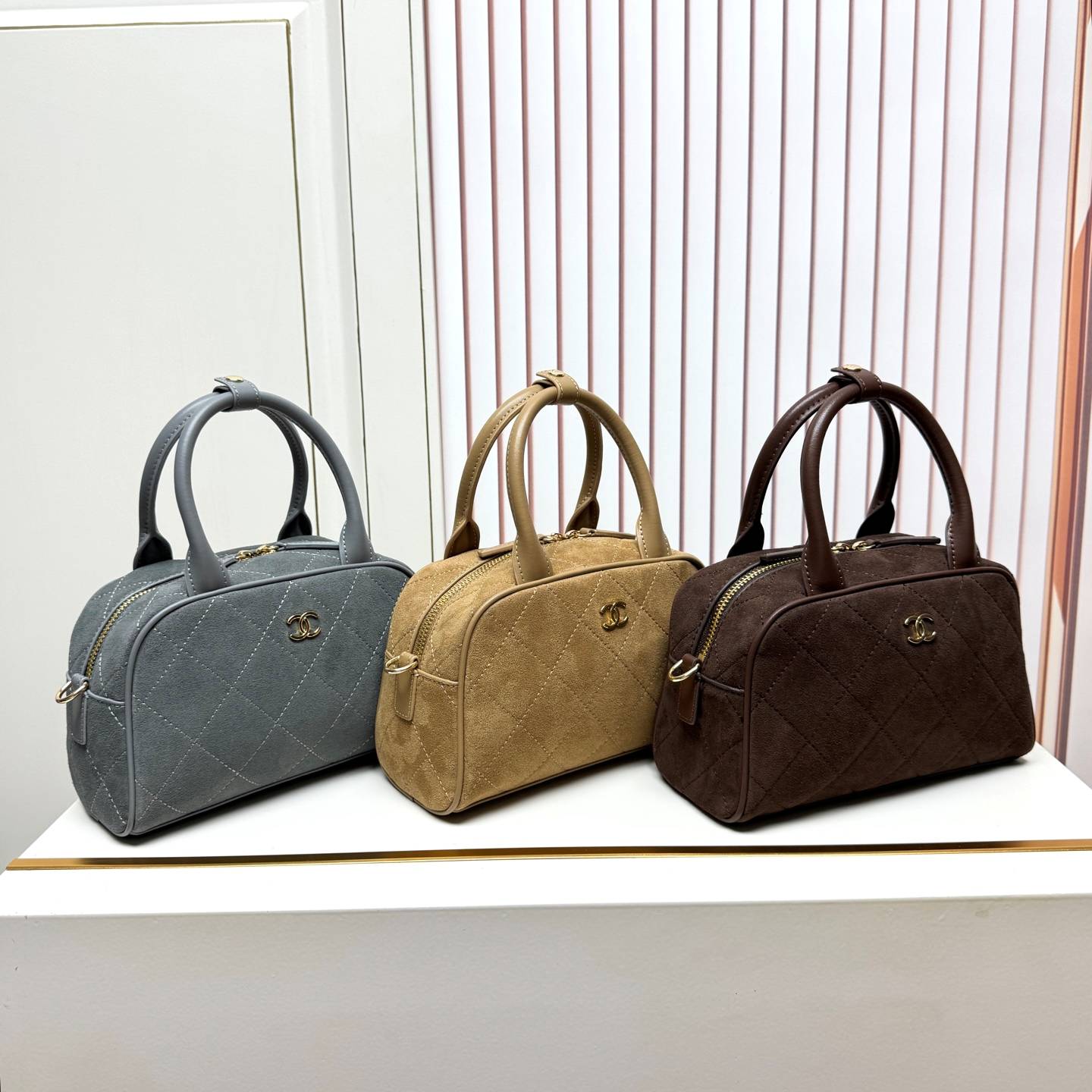 シャネル 6344 マトラッセ ミニ ボーリングバッグ キャビアスキン ブラック ゴールド金具 ショルダーバッグ レディ