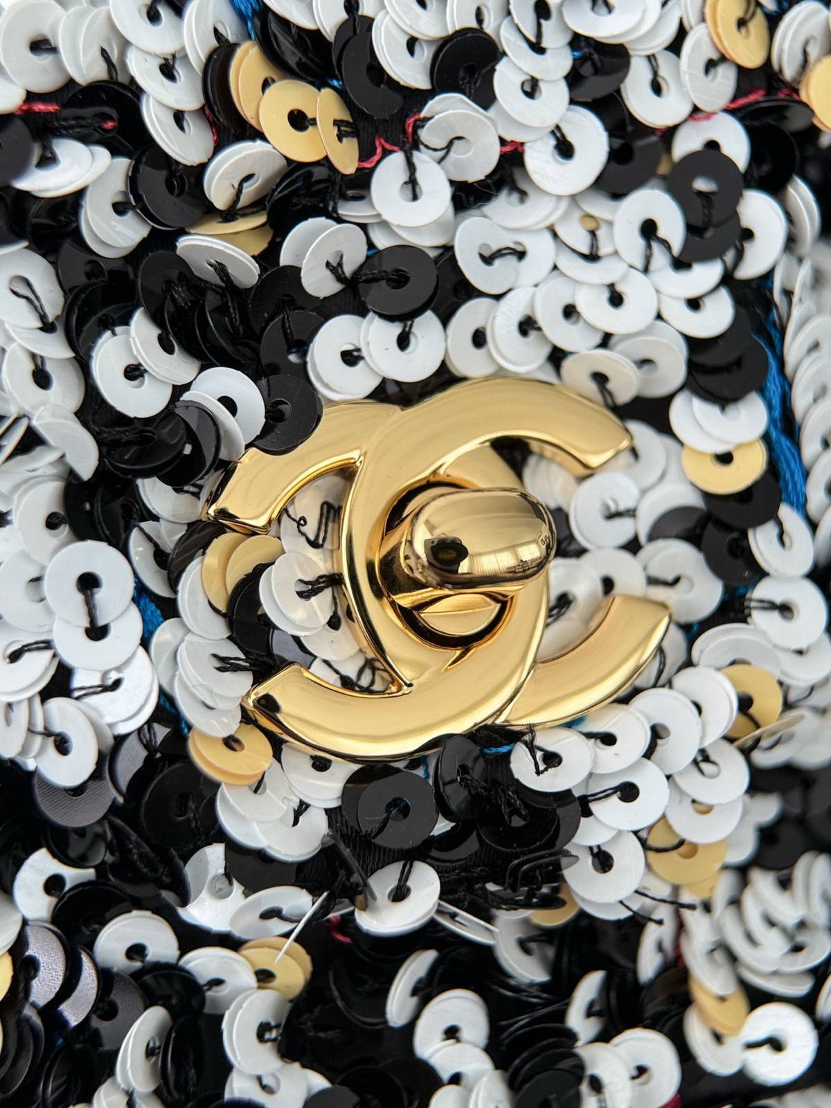 シャネル CHANEL マトラッセ デカマトラッセ キャビアスキン チェーンショルダーバッグ ブラック 金具 レディース - 画像 8