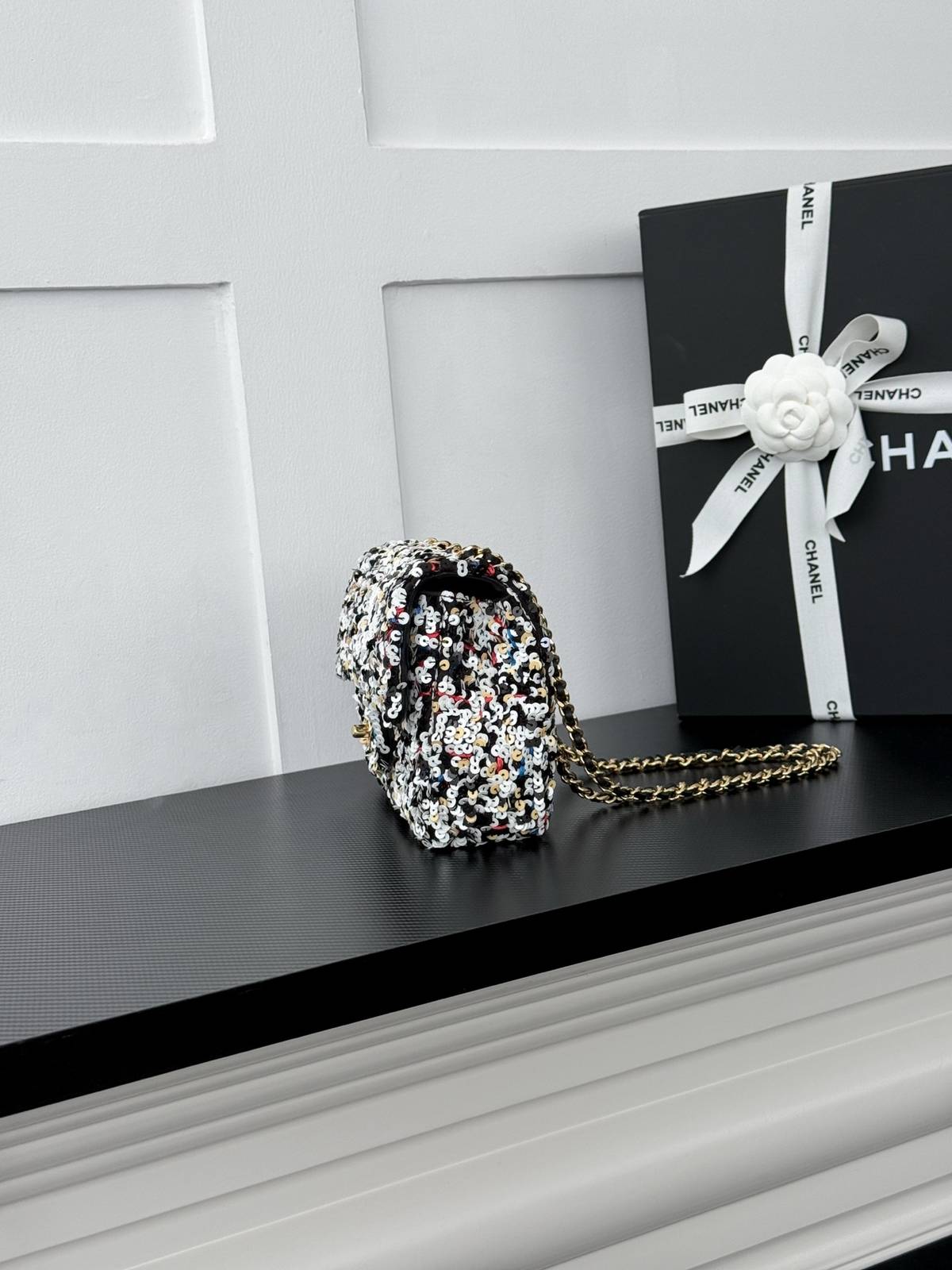 シャネル CHANEL マトラッセ デカマトラッセ キャビアスキン チェーンショルダーバッグ ブラック 金具 レディース - 画像 9
