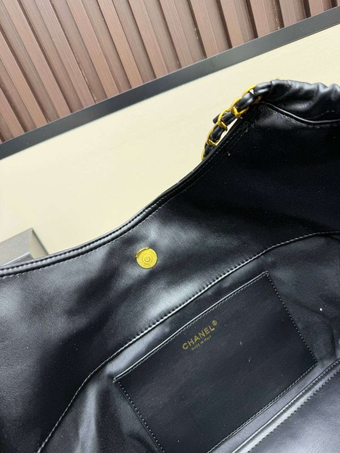 シャネル CHANEL マトラッセ チェーンショルダーバッグ ブラック ゴールド金具 レディース - 画像 2