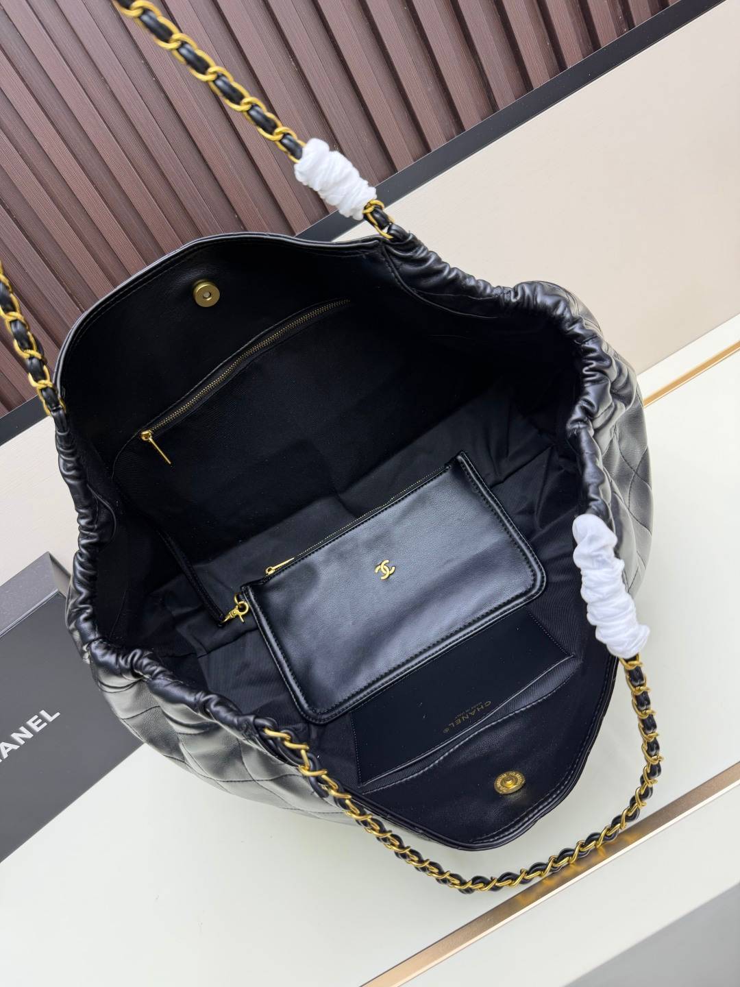 シャネル CHANEL マトラッセ チェーンショルダーバッグ ブラック ゴールド金具 レディース - 画像 3
