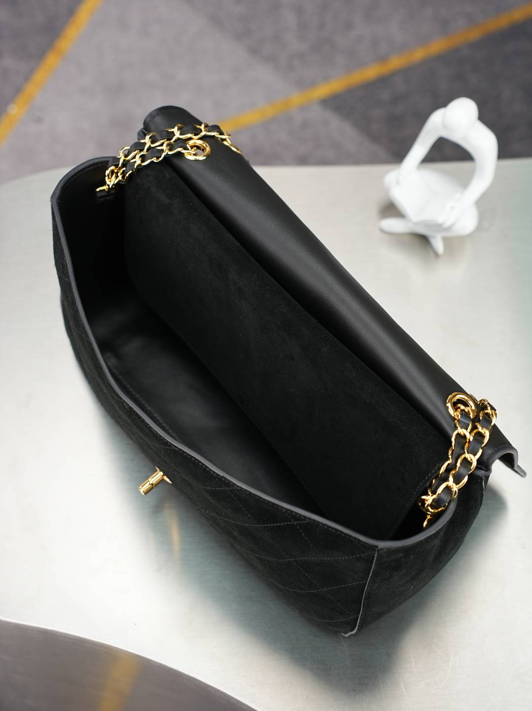 シャネル CHANEL マトラッセ ラムスキン チェーンショルダーバッグ ブラック ゴールド金具 レディース - 画像 2
