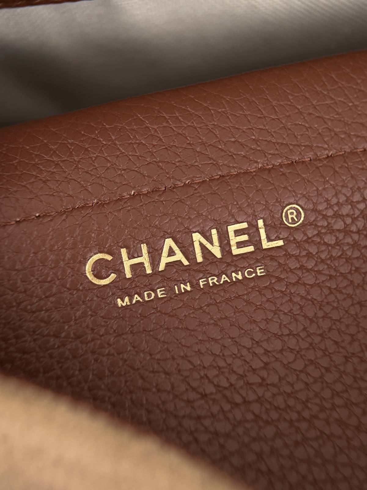 シャネル CHANEL 26A マトラッセ レザー編み込みチェーン フラップバッグ ブラック ベージュ ゴールド金具 - 画像 3