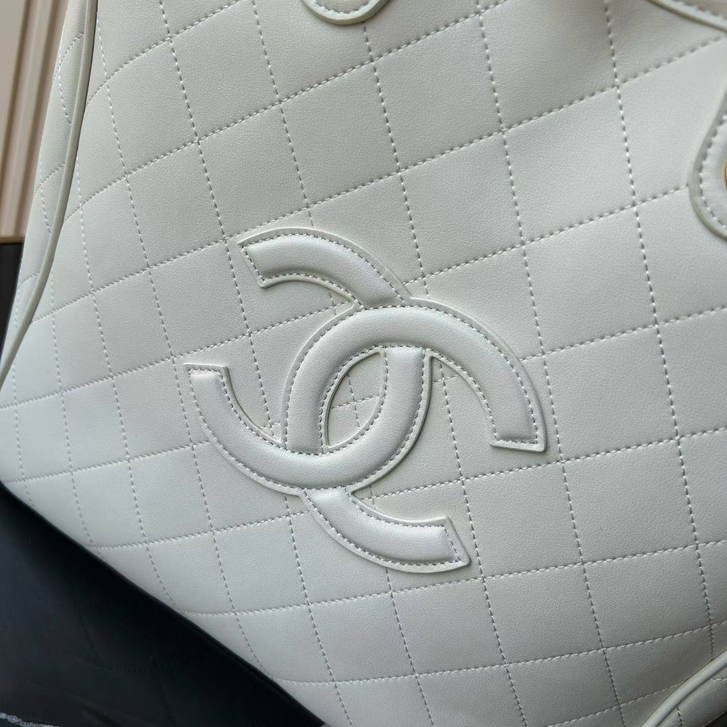 シャネル AS6200 マトラッセ フラップバッグ レザー編み込みチェーン ゴールド金具 ブラック ホワイト - 画像 6