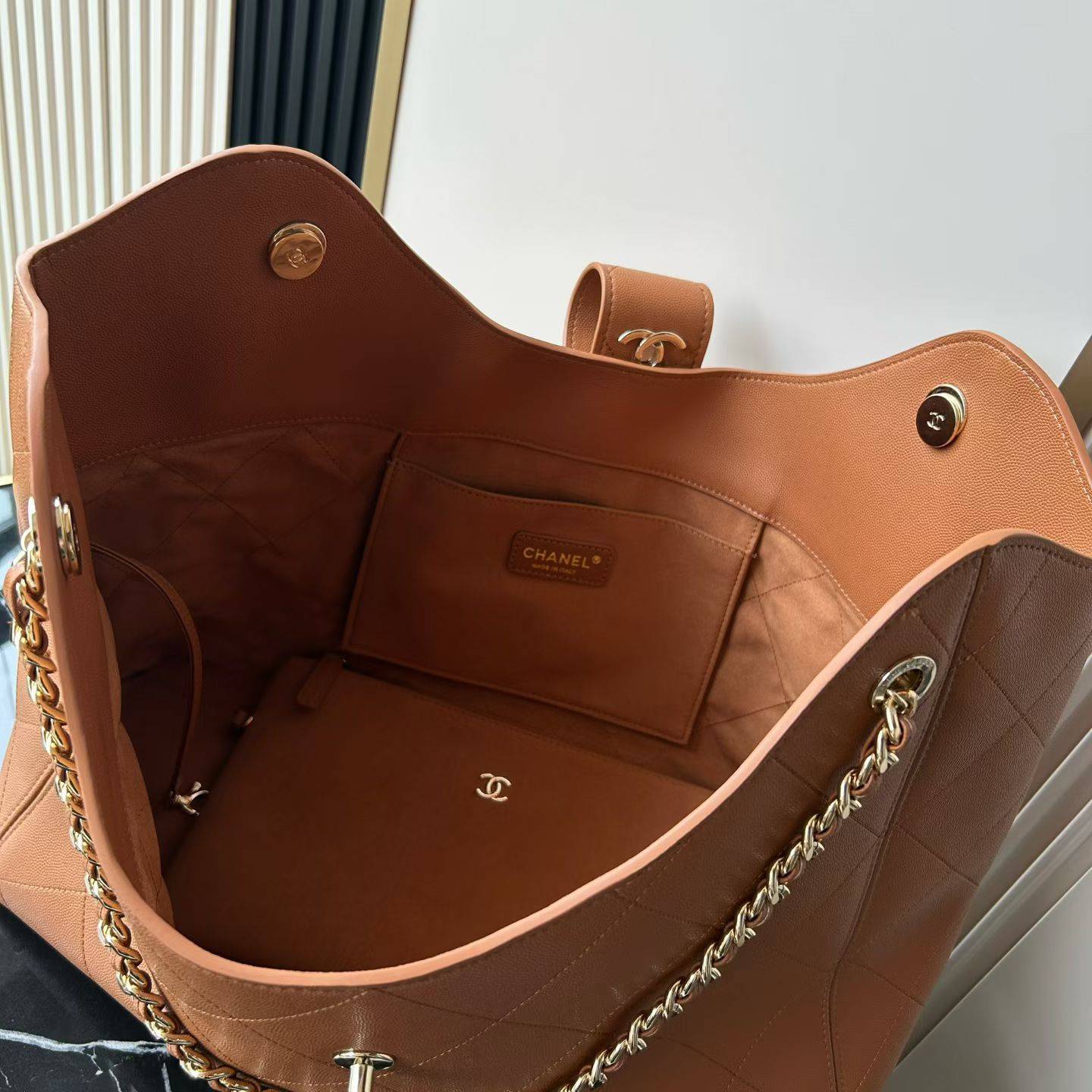 シャネル CHANEL マトラッセ キャビアスキン チェーンショルダーバッグ ブラック ベージュ ゴールド金具 レディー - 画像 5