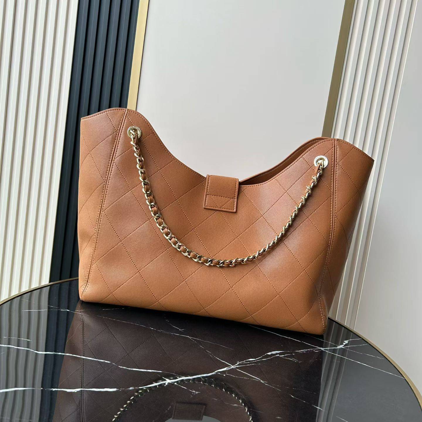 シャネル CHANEL マトラッセ キャビアスキン チェーンショルダーバッグ ブラック ベージュ ゴールド金具 レディー - 画像 8