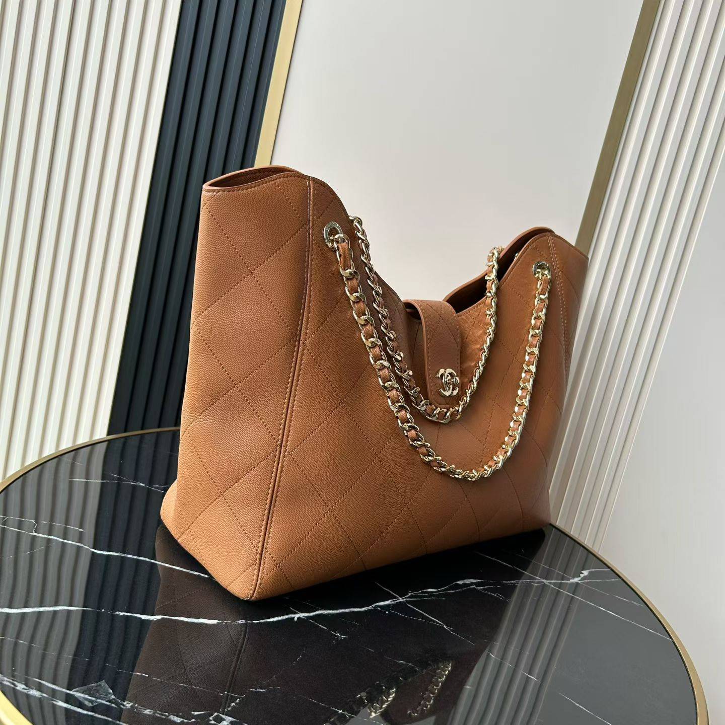 シャネル CHANEL マトラッセ キャビアスキン チェーンショルダーバッグ ブラック ベージュ ゴールド金具 レディー - 画像 9