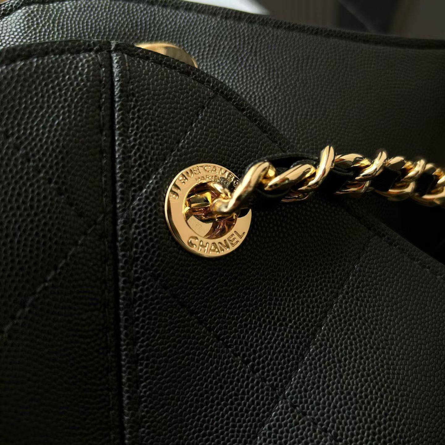 シャネル CHANEL マトラッセ キャビアスキン チェーンショルダーバッグ ブラック ベージュ ゴールド金具 レディー - 画像 14