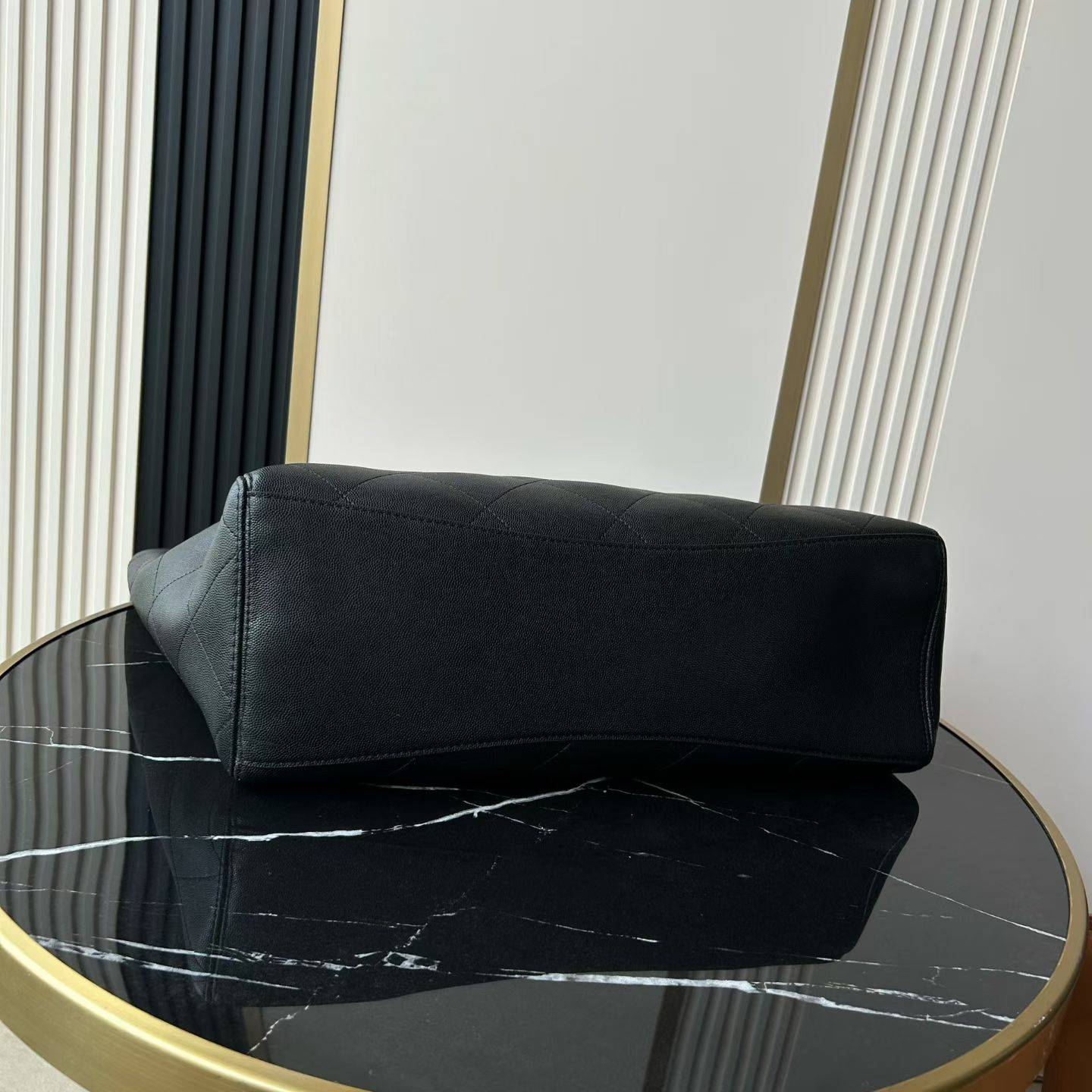 シャネル CHANEL マトラッセ キャビアスキン チェーンショルダーバッグ ブラック ベージュ ゴールド金具 レディー - 画像 16