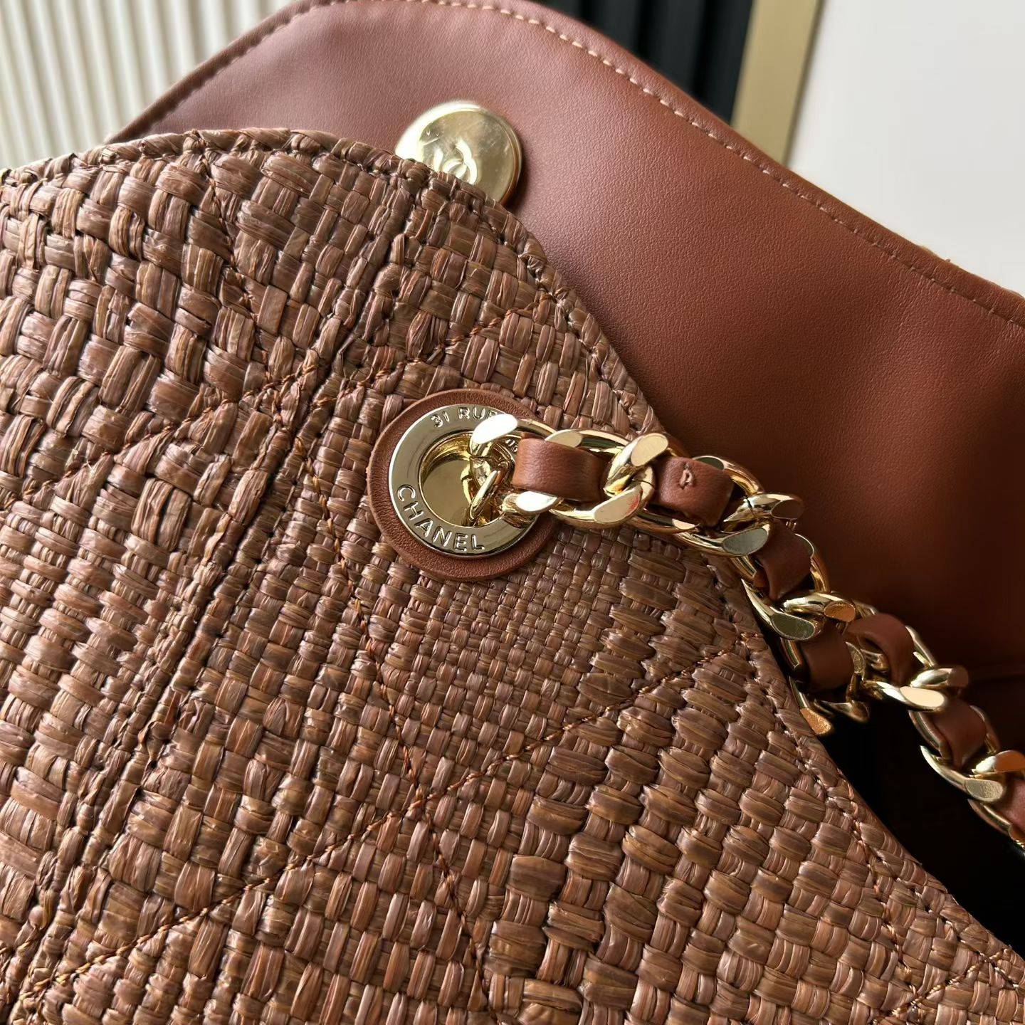 シャネル CHANEL マトラッセ ラムスキン チェーンショルダーバッグ ゴールド金具 レディース ブラック ベージュ - 画像 2