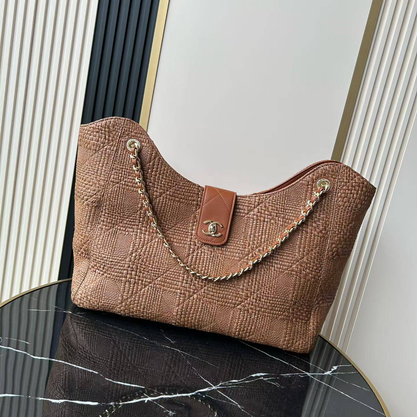 シャネル CHANEL マトラッセ ラムスキン チェーンショルダーバッグ ゴールド金具 レディース ブラック ベージュ - 画像 10